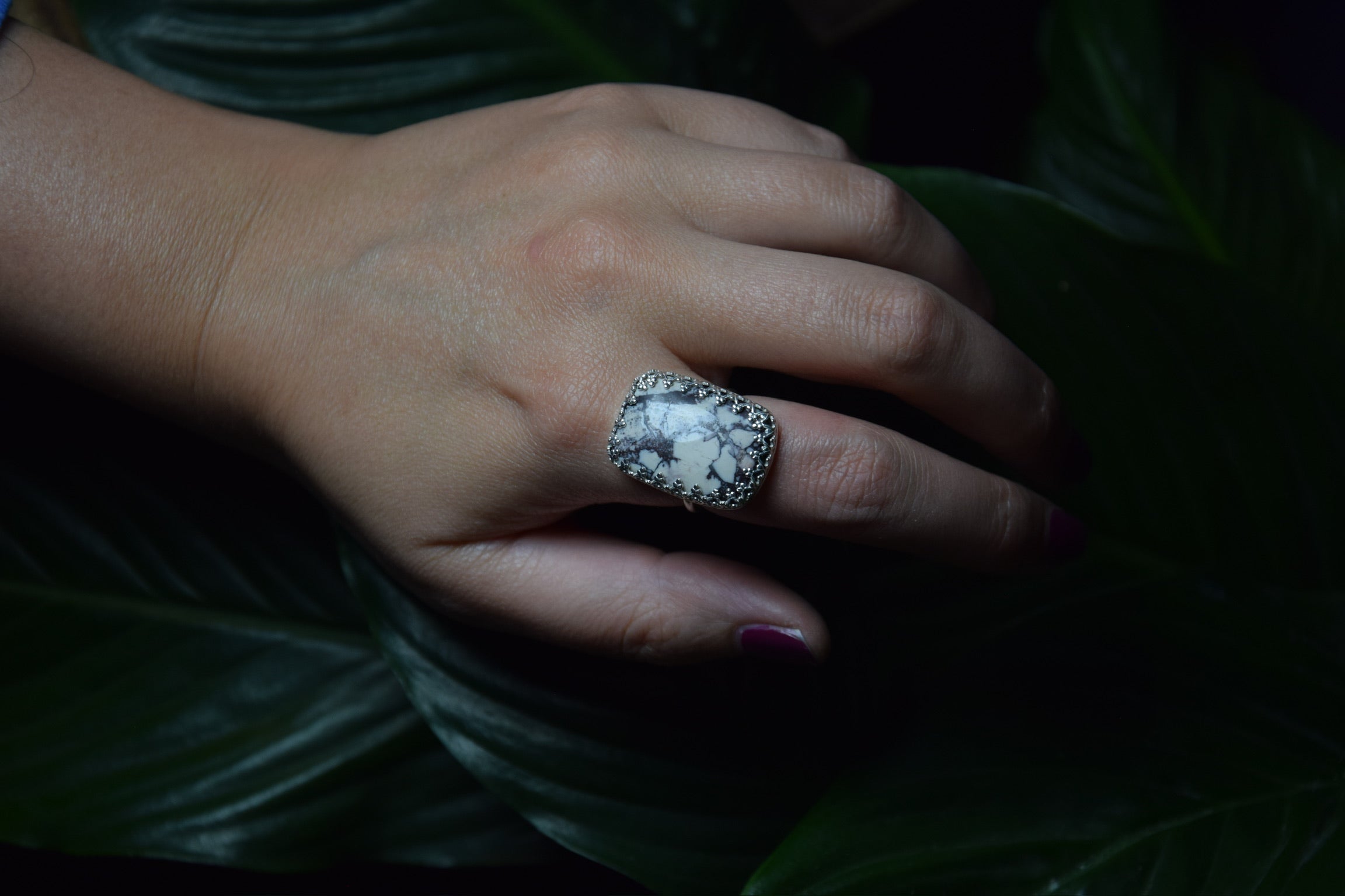 Porcelain Jasper Pillow Rectangle in Queen Bezel Ring (Size 6.5)