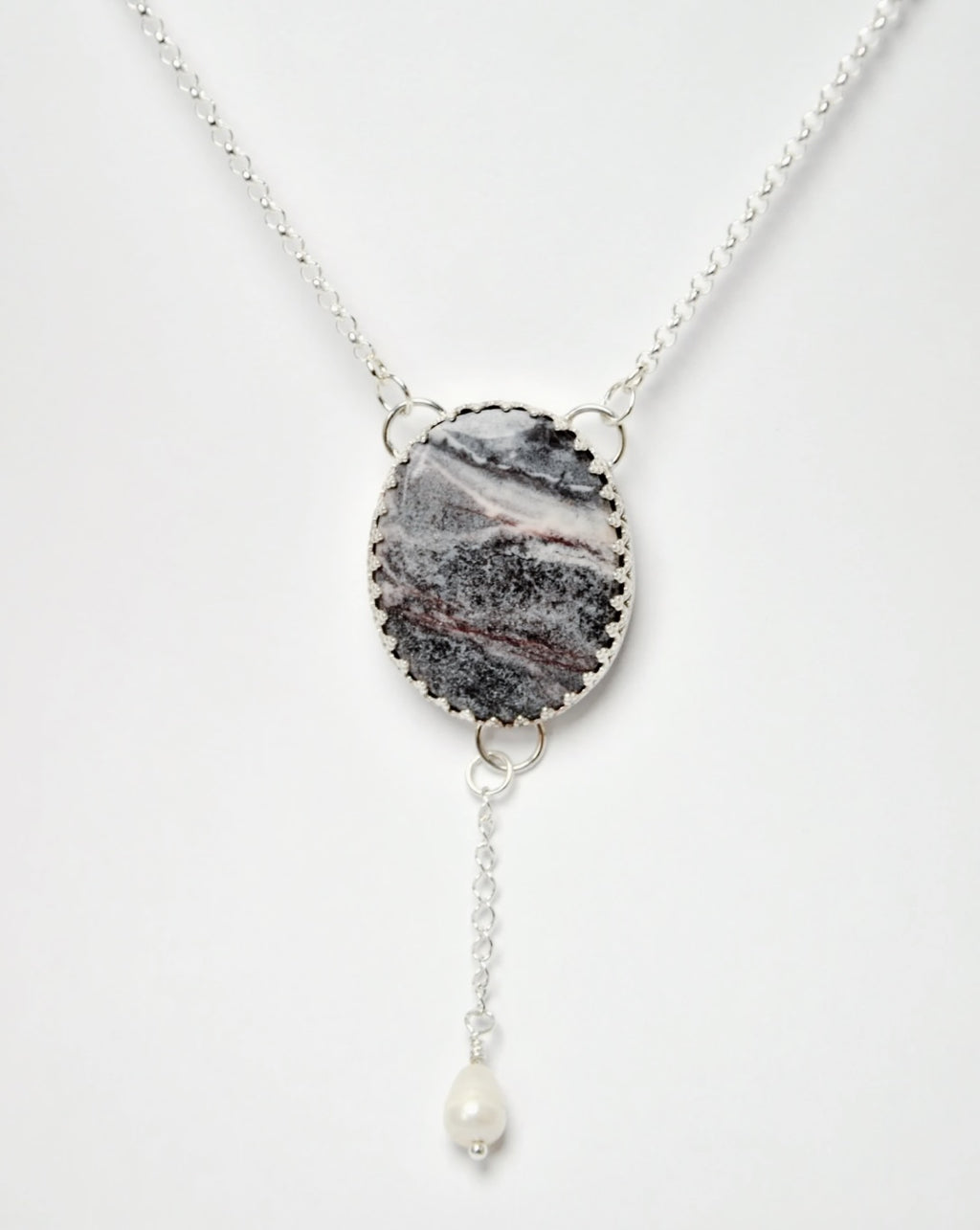 Porcelain Jasper Oval Queen Pendant with Pearl Lariat