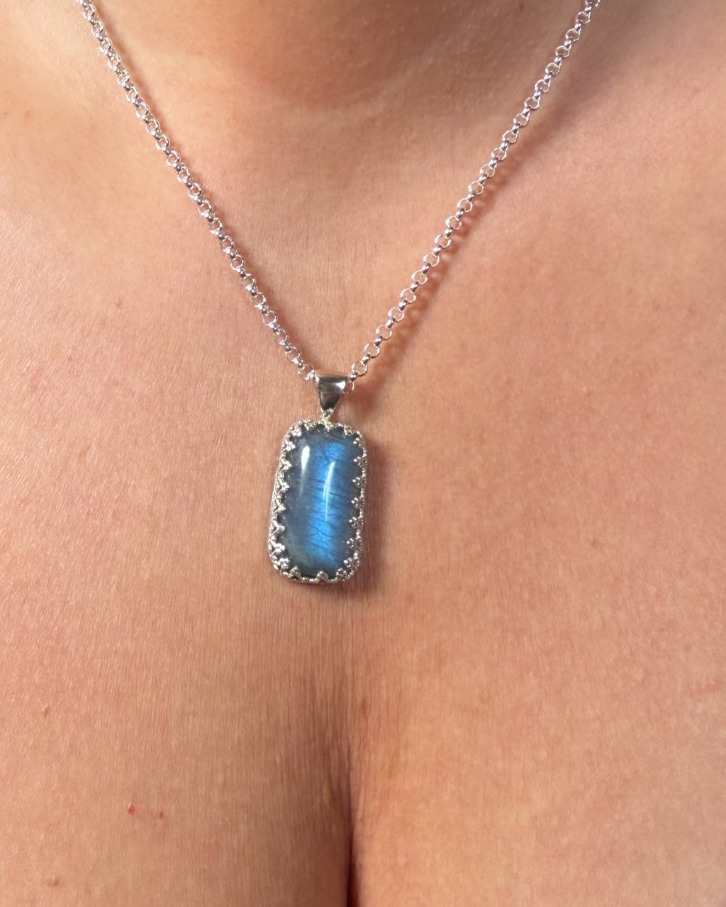Peacock Labradorite Rectangle Queen Pendant