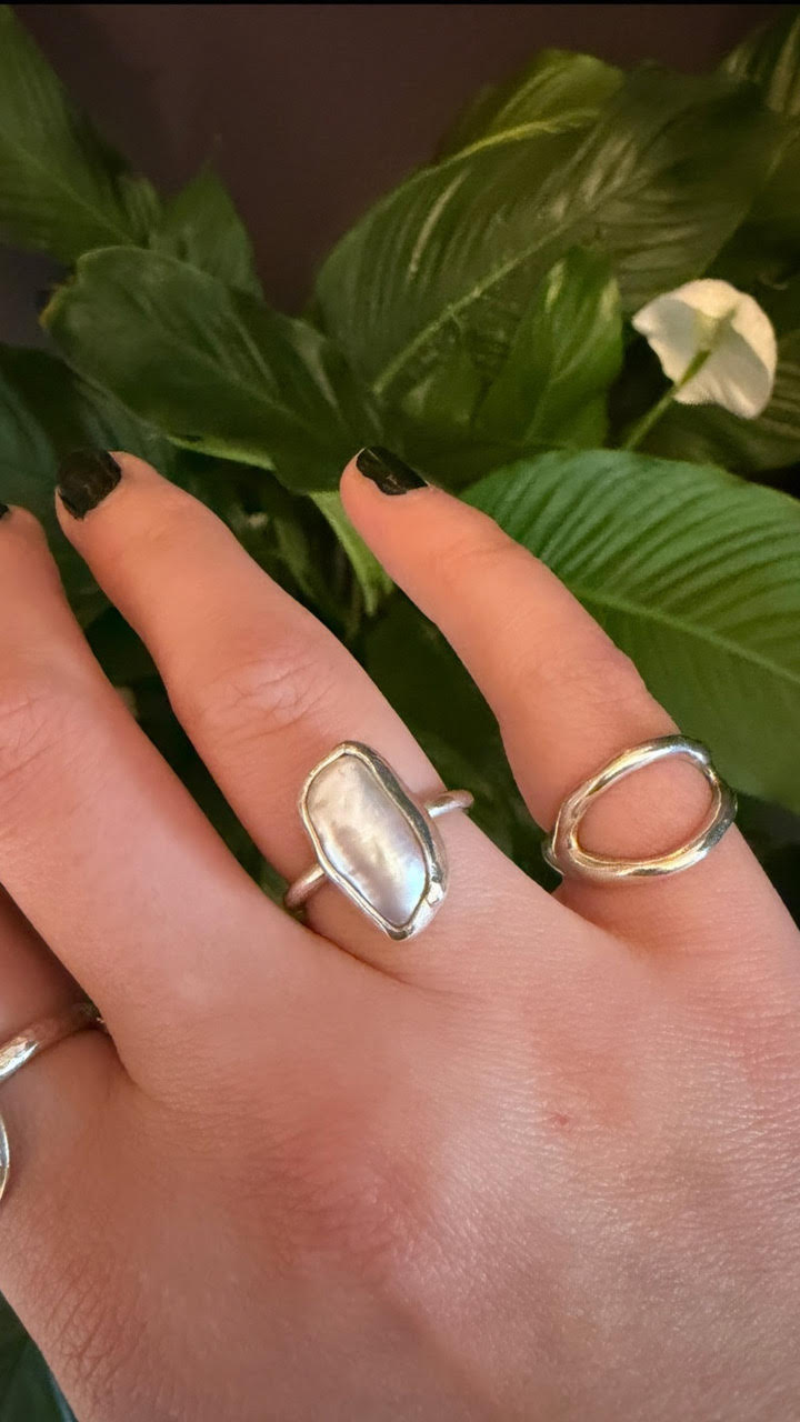 Luna Pearl Ring